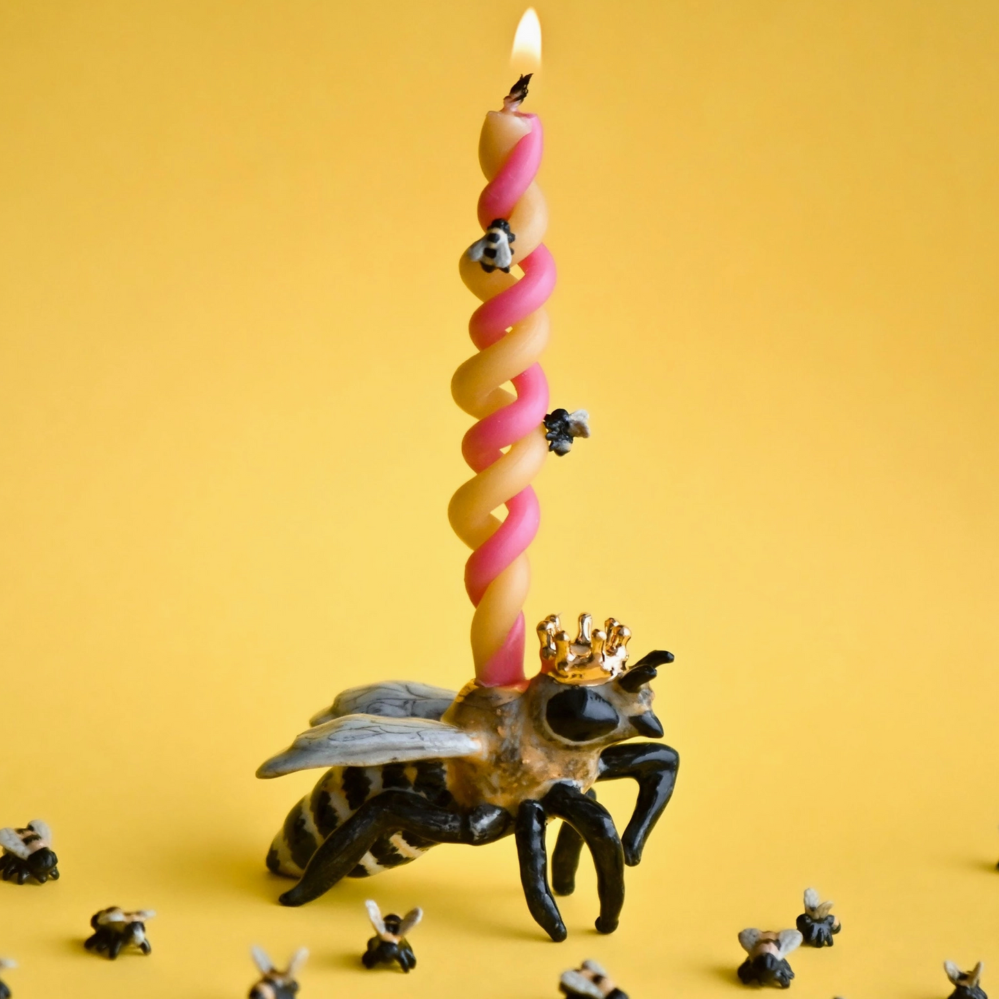 QUEEN BEE CAKE TOPPER