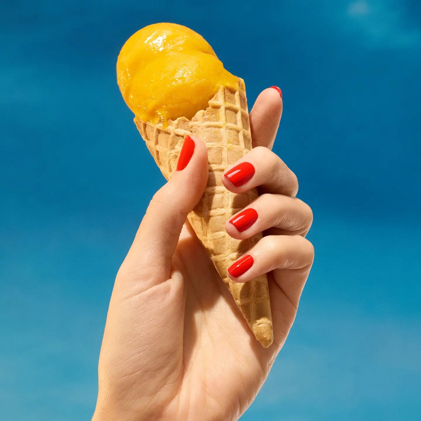 MANUCURIST GREEN FLASH™ GEL VARNISH - LAVA