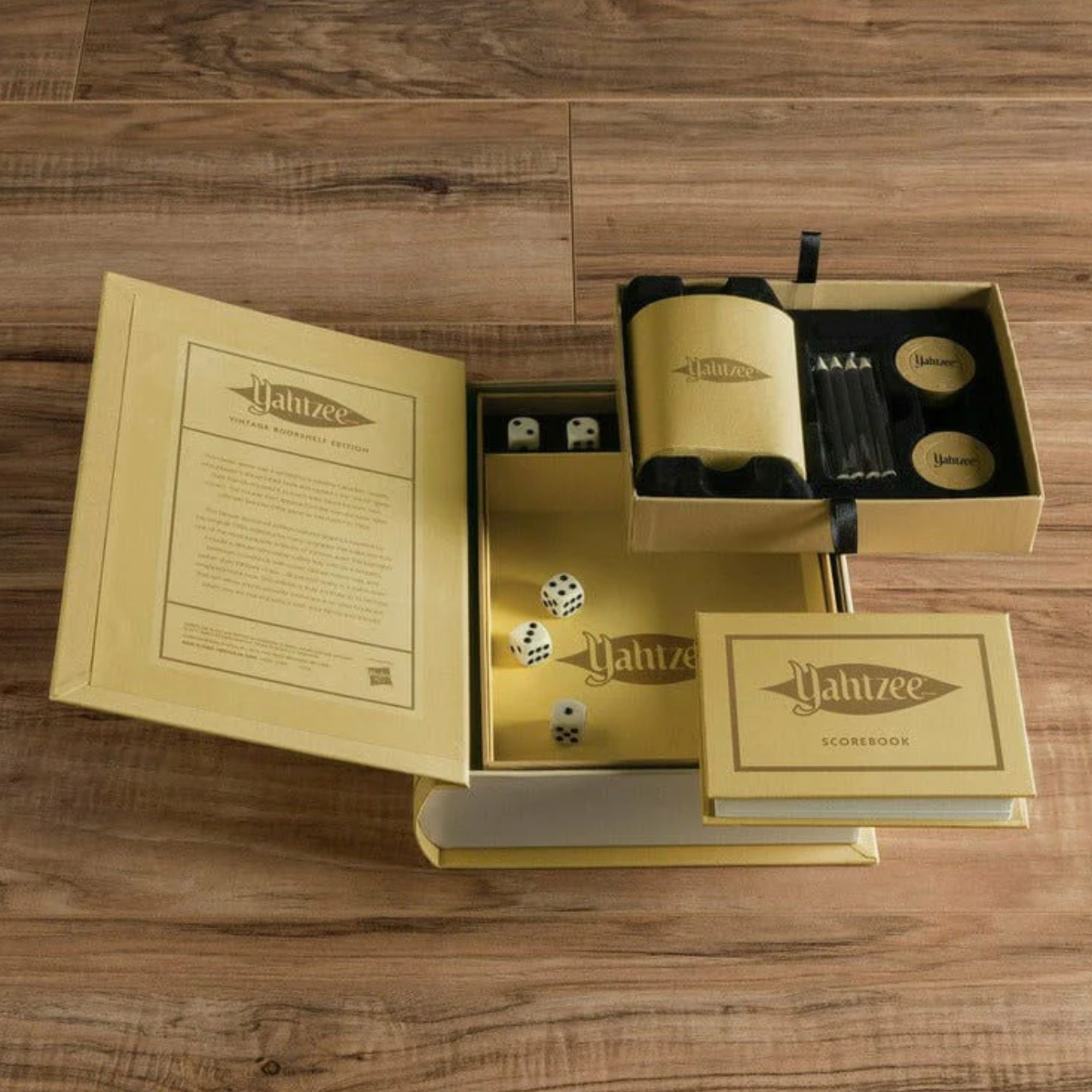 VINTAGE BOOKSHELF - YAHTZEE