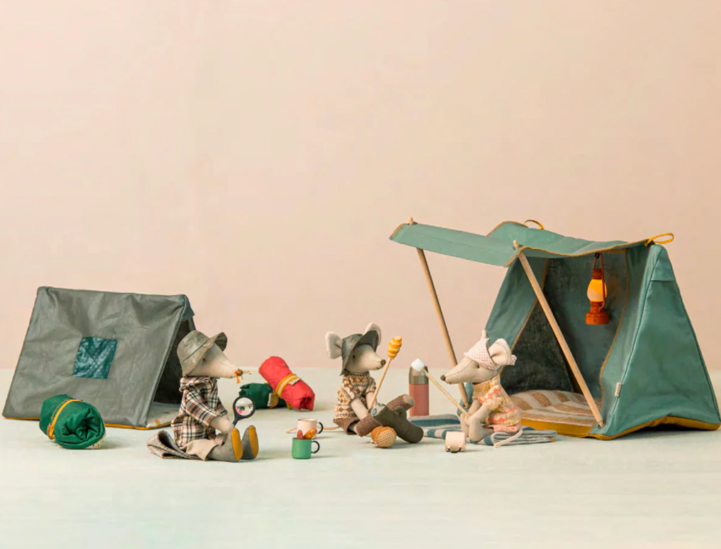 MAILEG MOUSE HAPPY CAMPER TENT - GREEN