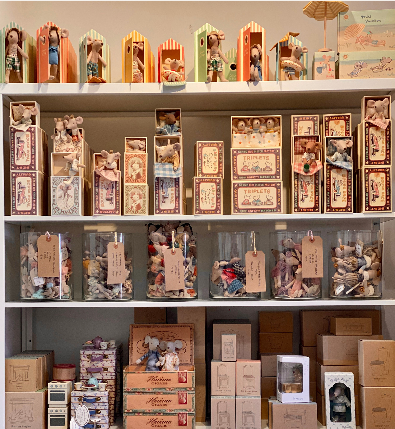 ANYTHING MAILEG — Little-ish