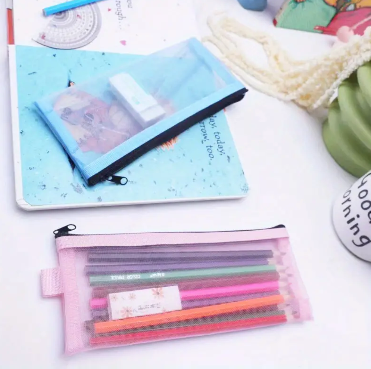 PLAIN MESH PENCIL CASE