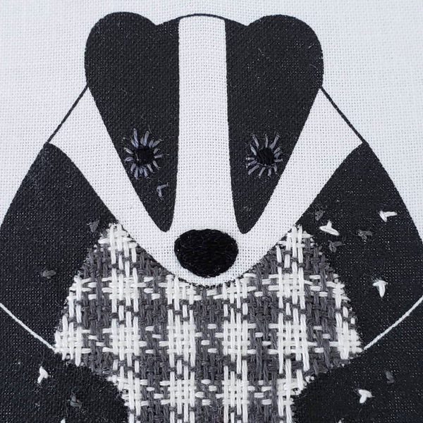 EMBROIDERY KIT LEVEL 3 - BADGER