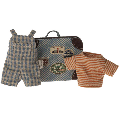 MAILEG OVERALL & SHIRT IN SUITCASE