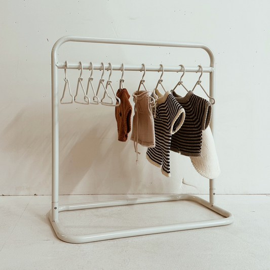 GOMMU CLOTHING RACK