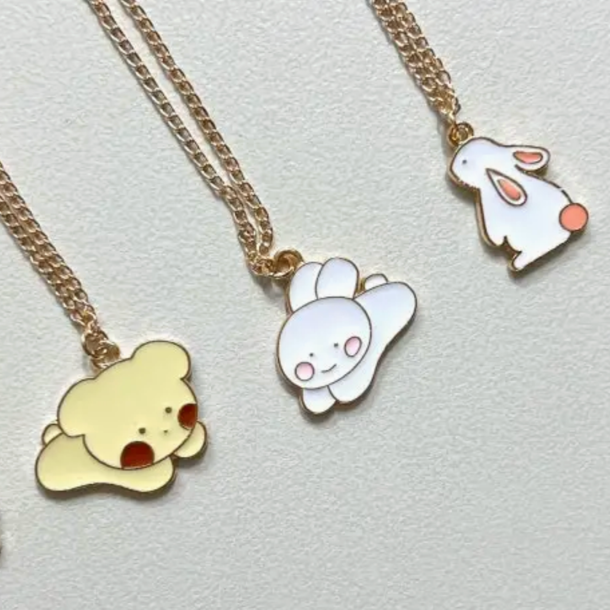 FUZZY FRIENDS NECKLACE