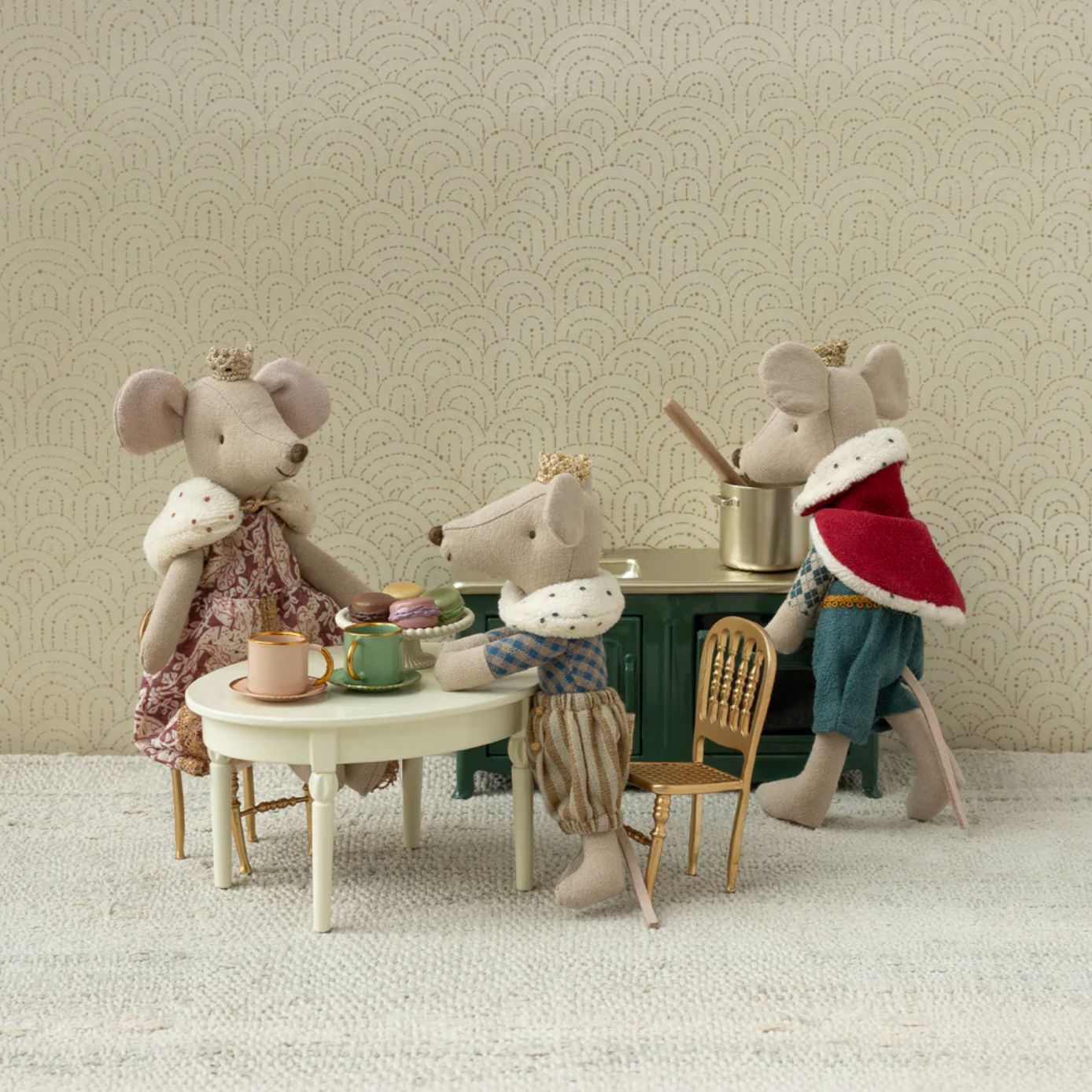 MAILEG VINTAGE DINING TABLE - MOUSE