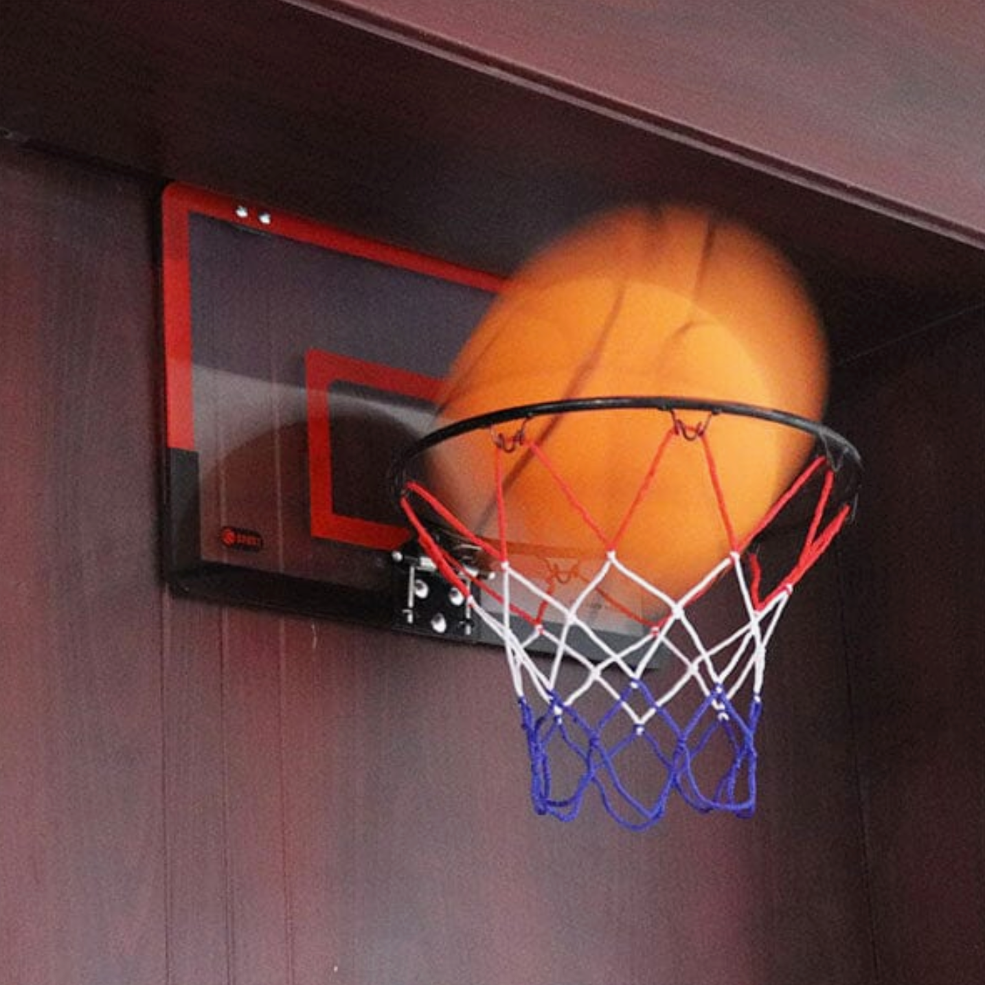 STEALTHDUNK: INDOOR HOOP WITH CLEAR BACK