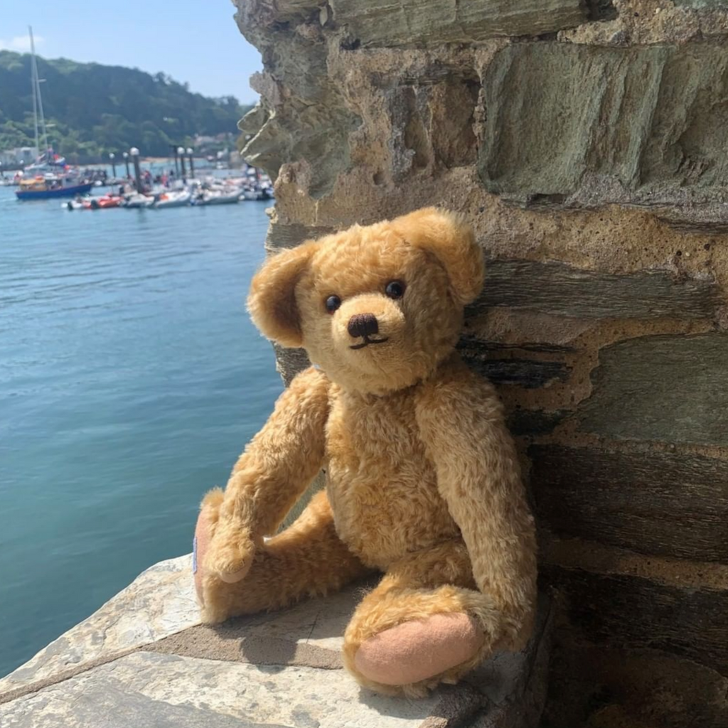 MERRYTHOUGHT LONDON CURLY GOLD TEDDY BEAR Little ish