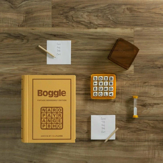 VINTAGE BOOKSHELF - BOGGLE