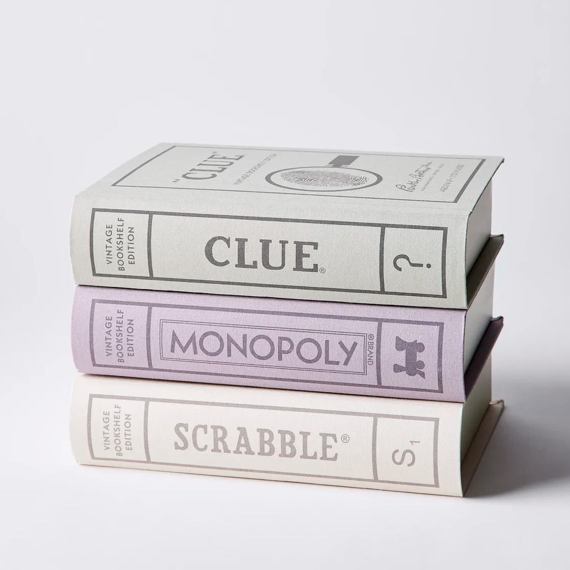 VINTAGE BOOKSHELF - CLUE