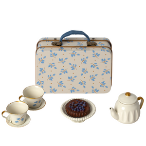 AFTERNOON TREAT - SUITCASE BLUE MADELAINE